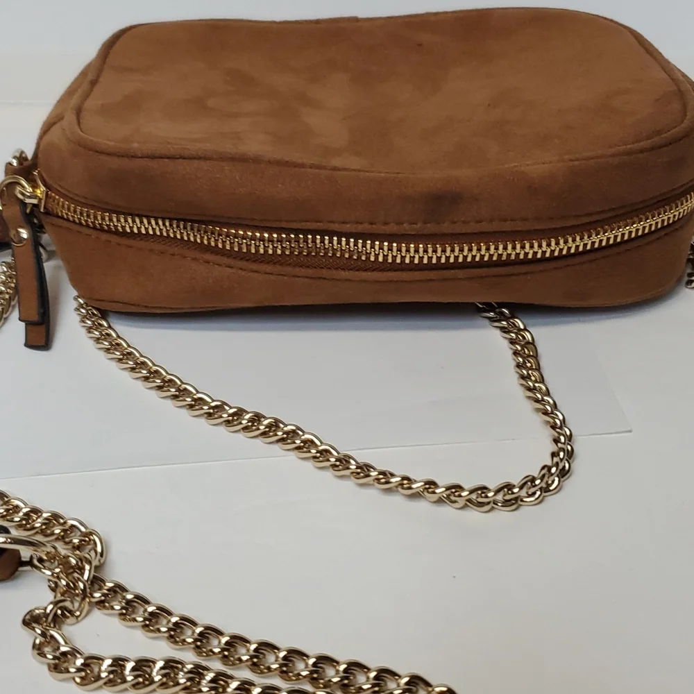 H&M Faux Brown Suede Gold Chain Crossbody Shoulder Bag Gold Accents - Picture 8 of 8
